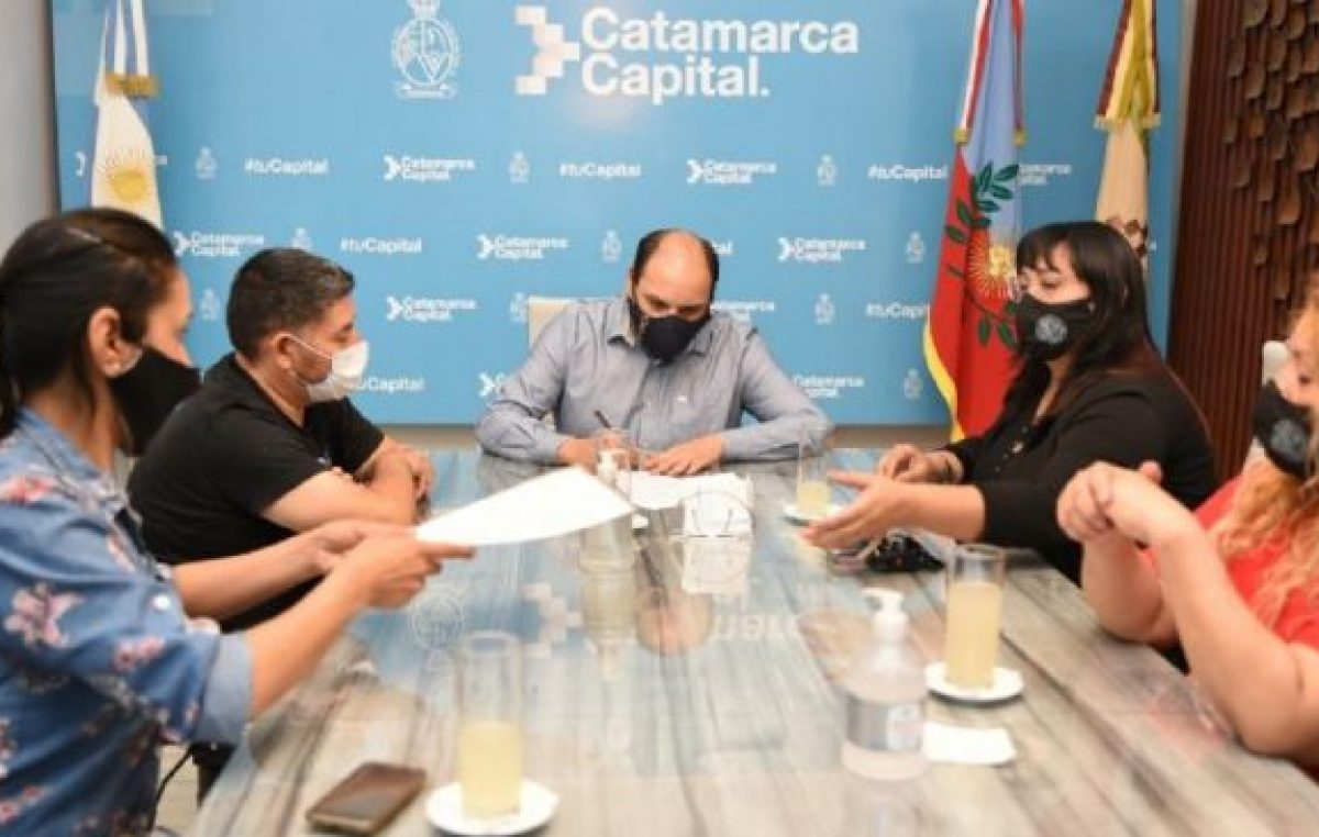 Catamarca: acordaron un aumento de 3.500 pesos para los empleados municipales
