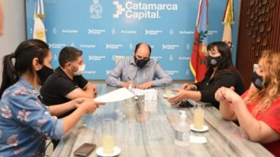 Catamarca: acordaron un aumento de 3.500 pesos para los empleados municipales