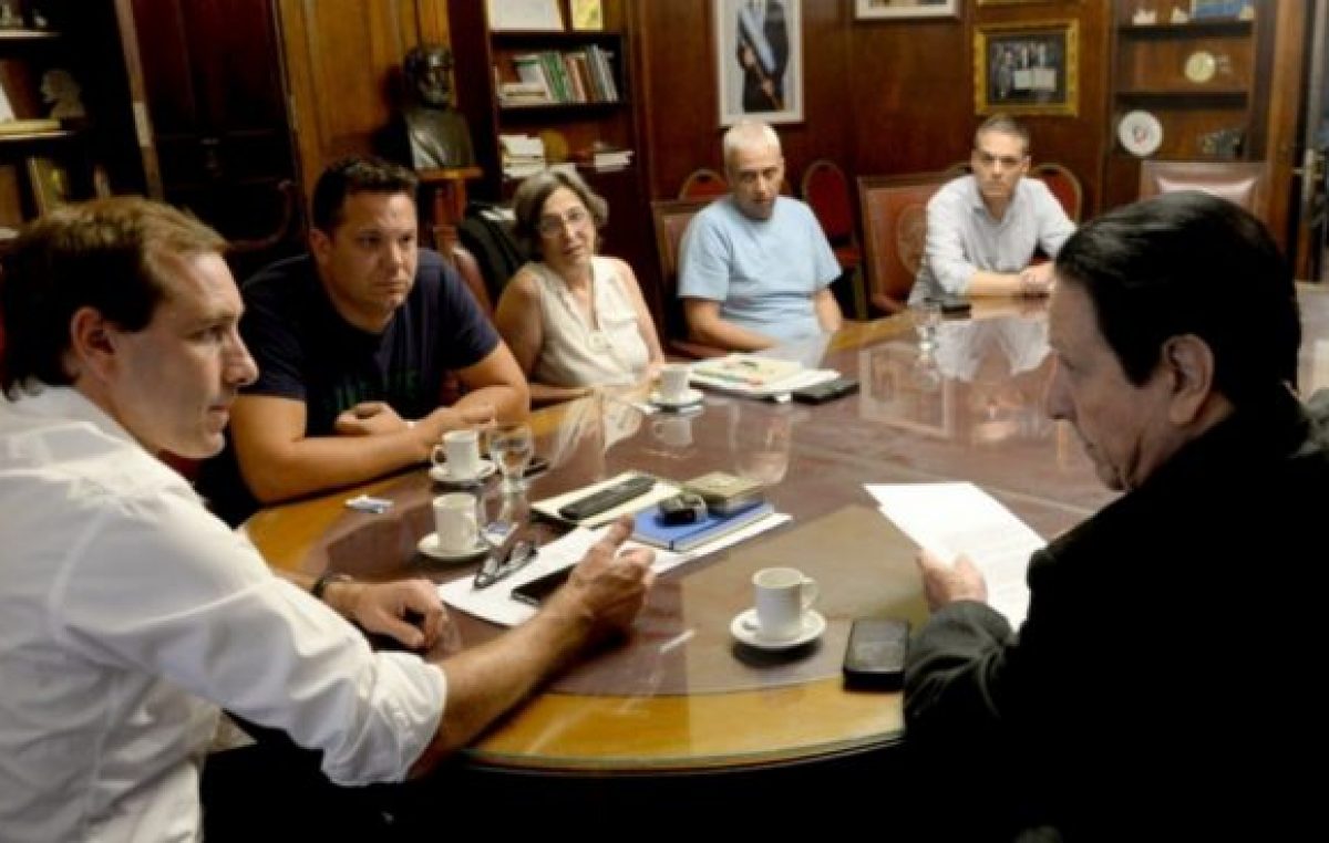Se define la paritaria de los trabajadores Municipales