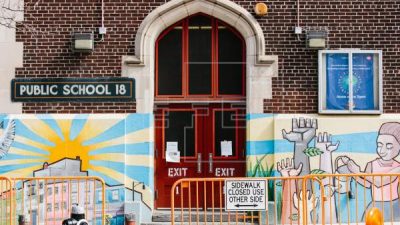 El retorno presencial a la escuela, un dilema para las familias más pobres de Nueva York