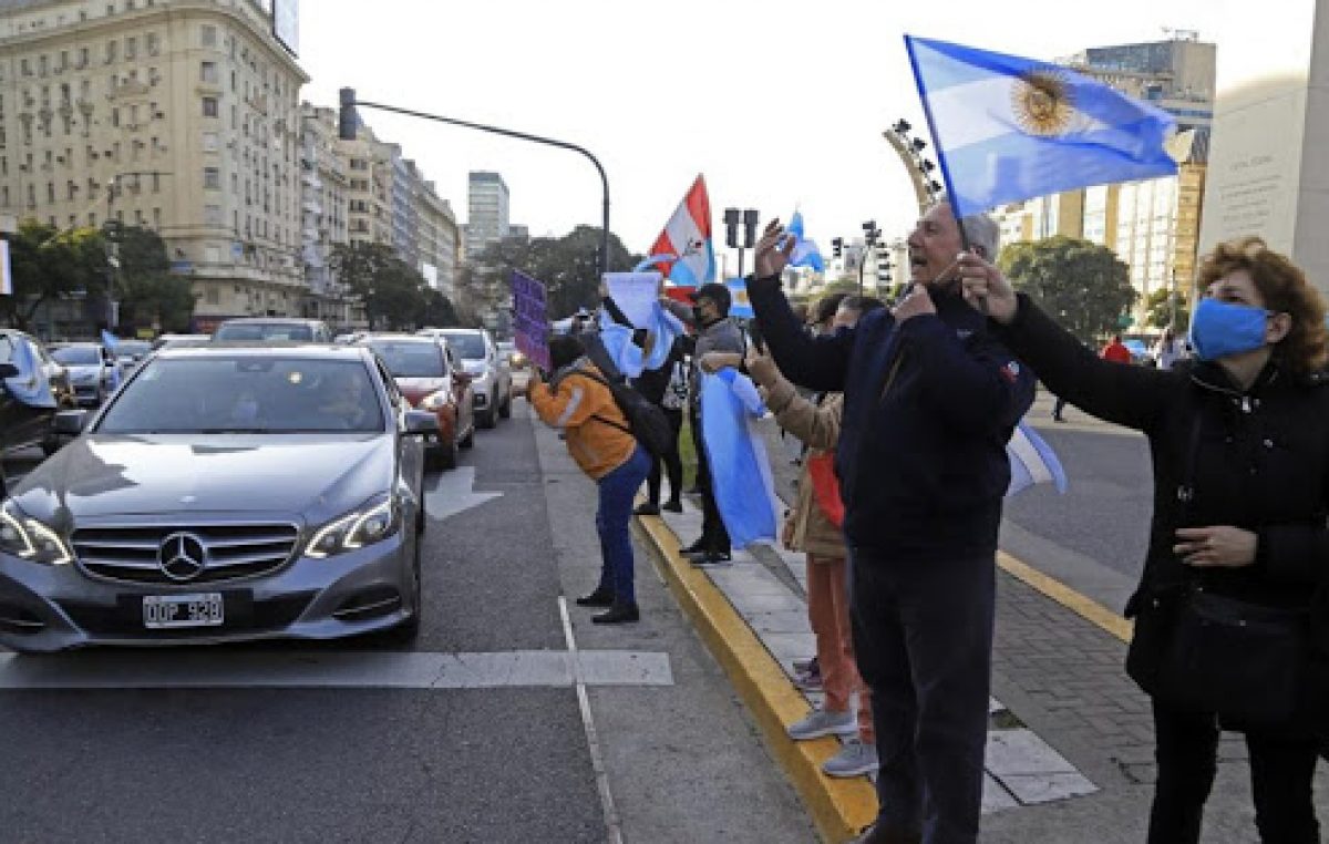 La obscena protesta de los privilegiados cuando crece la desigualdad por la pandemia