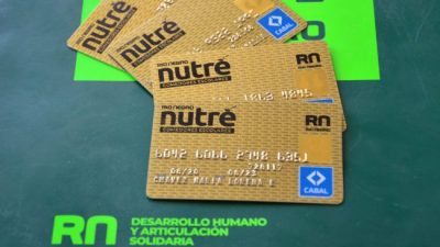 Río Negro ya entrega 14 mil tarjetas alimentarias a alumnos escuelas