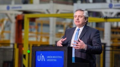 La doble respuesta de Alberto Fernández al show del macrismo en el Congreso