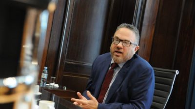 Matías Kulfas: «Una devaluación sólo generaría un aumento de los precios internos»