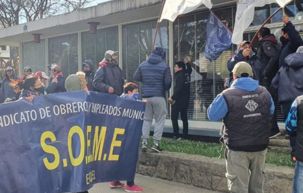Esquel: El SOEME declaró retención de servicios y asamblea permanente