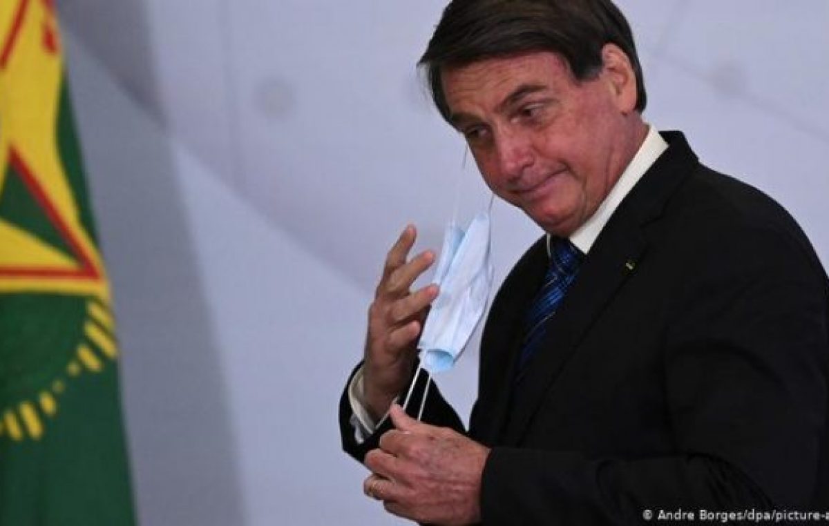 El apoyo abierto de Bolsonaro a Trump incomoda a excancilleres