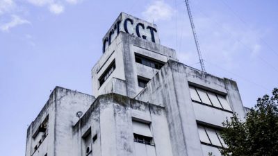 CGT, CTA y cámaras acordaron un 28% de aumento del salario mínimo, vital y móvil