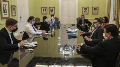 Cafiero, en reunión con empresarios y CGT para acelerar la «reconstrucción» de la economía