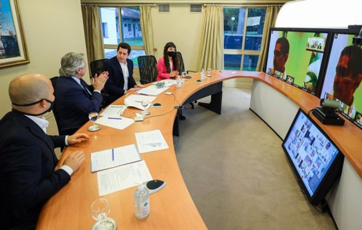 Fernández presentó un programa asistencial a municipios por 1.086 millones de pesos