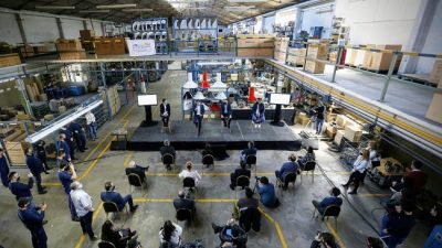 Kicillof lanzó un plan para impulsar las cooperativas y dijo que Macri y Vidal «despreciaron» al sector
