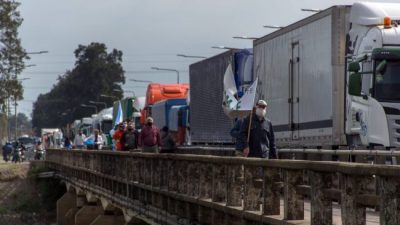 Contundente demostración de las y los Municipales santafesinos en defensa de sus derechos