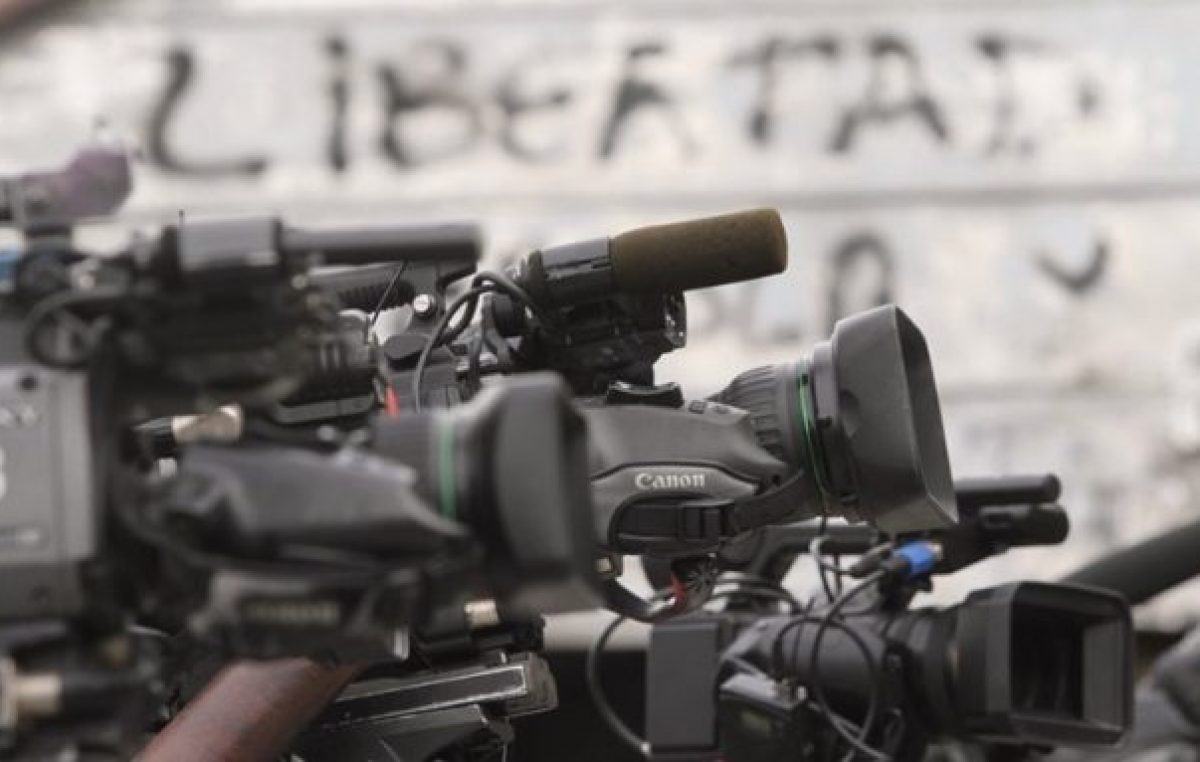 Medios de comunicación y democracia: Hora de actuar