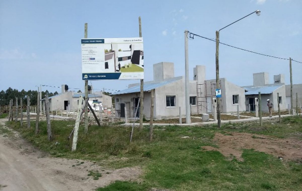 La provincia construye viviendas en otras cuatro localidades entrerrianas