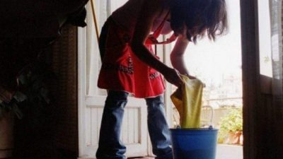 La mayoría del personal doméstico registrado cobra menos que un salario mínimo