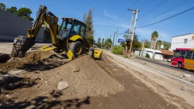 El intendente de Guaymallén aseguró que la incertidumbre económica está frenando el 50% de la obra pública