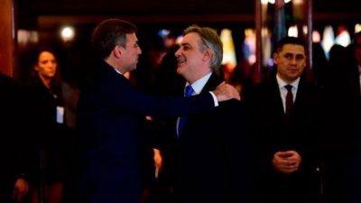 Córdoba en “default”: Llaryora acelera la renegociación de plazo y tasa con los bonistas
