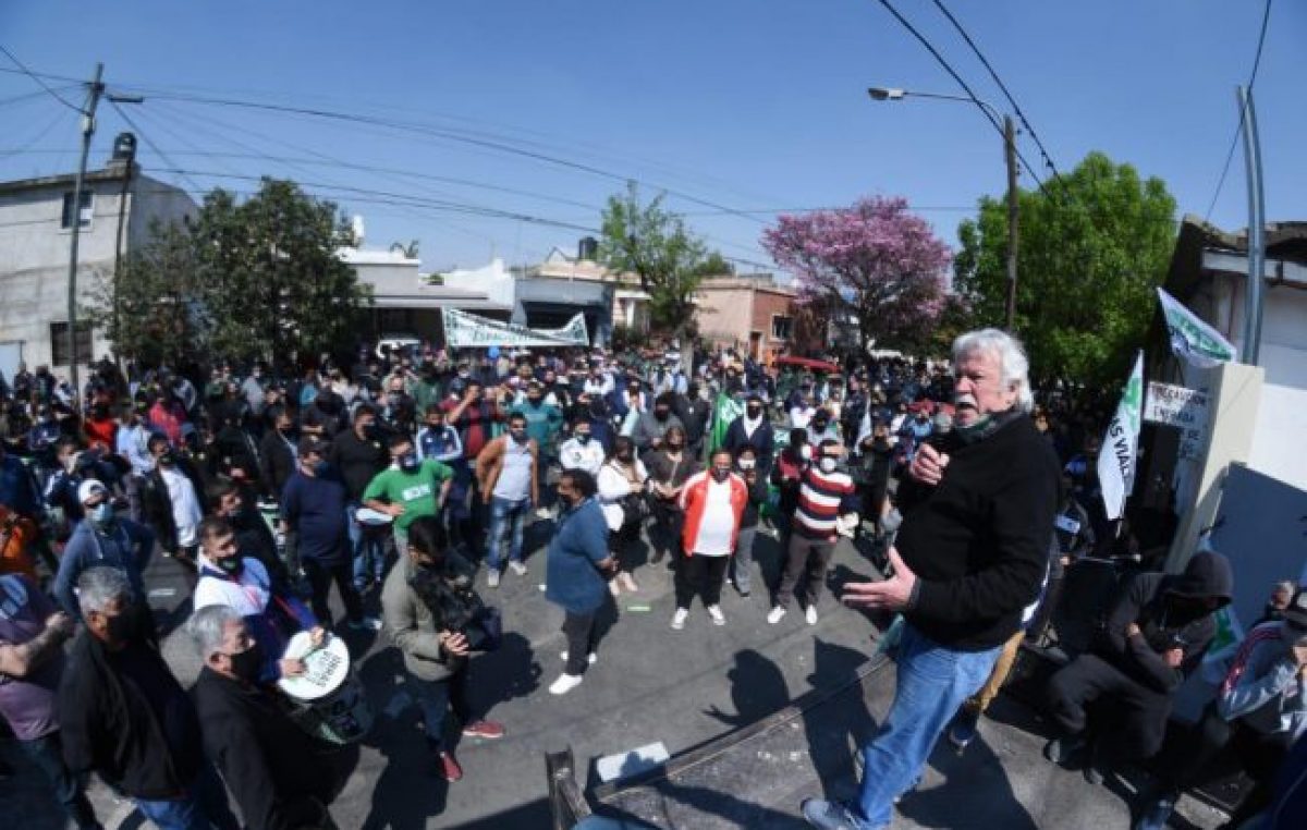 Córdoba: Con Daniele presente, el Suoem protestó frente a Obras Viales