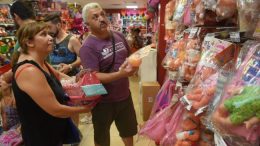 Mendoza: Crece la apertura de comercios y se acorta la brecha con los cierres