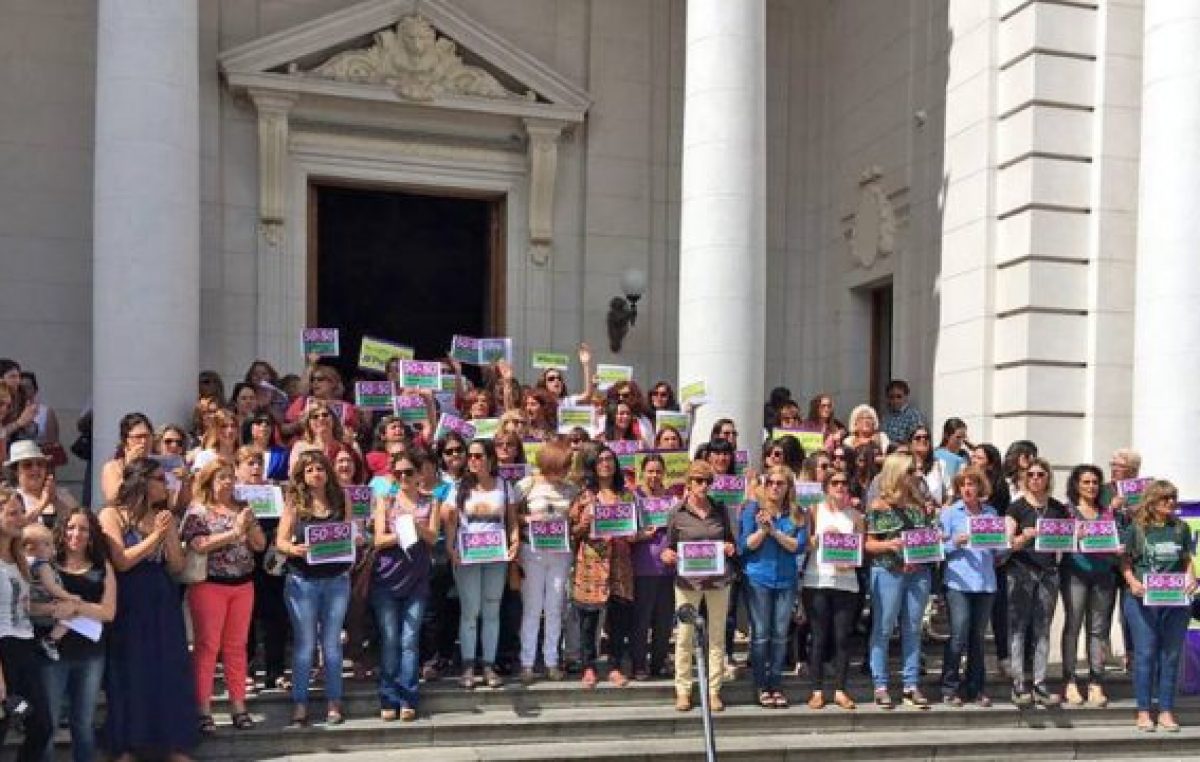 Luego de muchas discusiones, Santa Fe tiene ley de paridad
