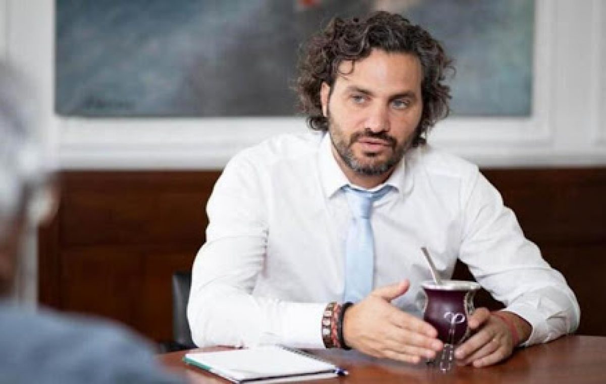 Santiago Cafiero mantiene este lunes un encuentro virtual con concejalas de todo el país  