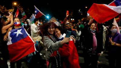 Contundente triunfo de «Apruebo»: Chile reformará la Constitución que dejó el dictador Augusto Pinochet