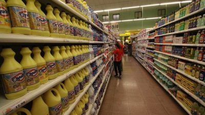 Un familia necesitó casi $ 50.000 para no ser pobre en octubre