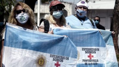 Coronavirus: ruidazo de enfermeres frente a la casa de Rodríguez Larreta
