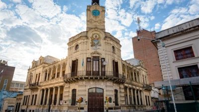 Municipio de Paraná arribó a un acuerdo paritario con SUOYEM Y ATE 