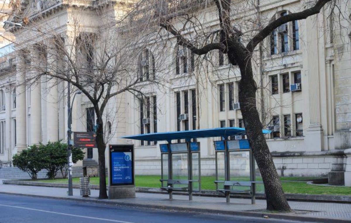 La crisis en el transporte rosarino ya sumó 82 días sin colectivos durante 2020