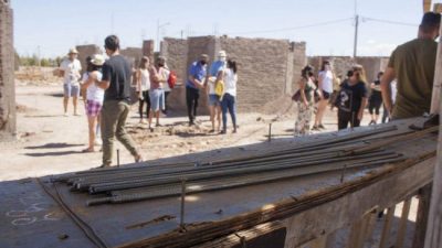 El sueño de la casa propia toma forma en cien familias de Las Heras