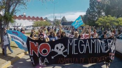 Crece el conflicto por la megaminería en Chubut