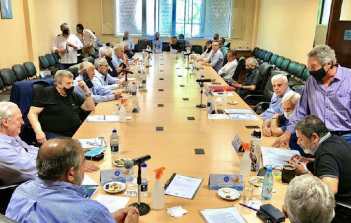 Malhumor y una lista de reclamos de la CGT al gobierno nacional