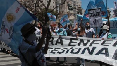 Paro y acampe de enfermeres porteños