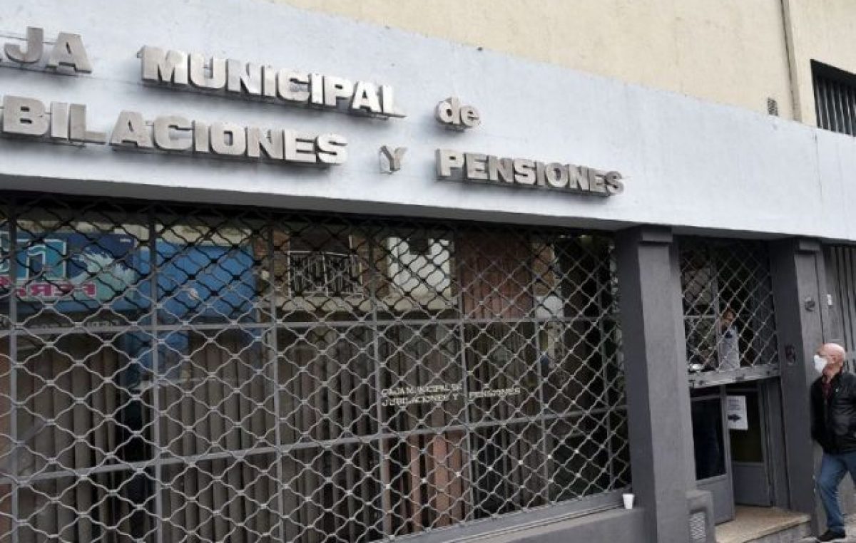 Pasivos de la Caja Municipal de Santa Fe no cobraron el aumento paritario de $3.000