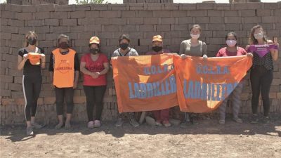 «Las mujeres ladrilleras deben reconocerse como trabajadoras», dice sindicalista