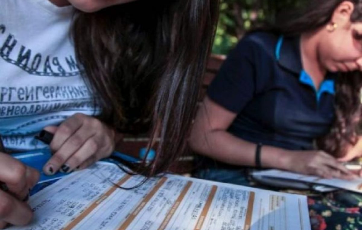 El desempleo golpeó más en las mujeres que en los varones