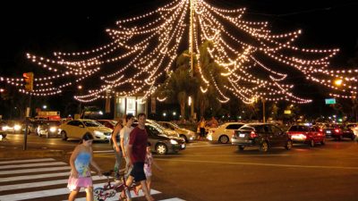 Comenzaron a funcionar ferias y mercados navideños en Rosario