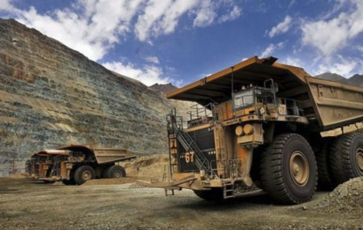 En el interior, las minas de oro son ajenas