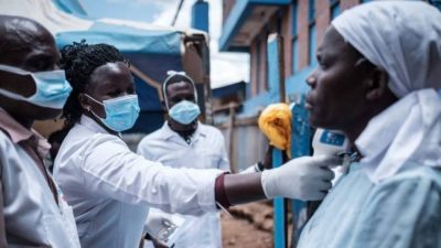 Sudáfrica critica a los países ricos por acaparar dosis en un «nacionalismo de las vacunas»