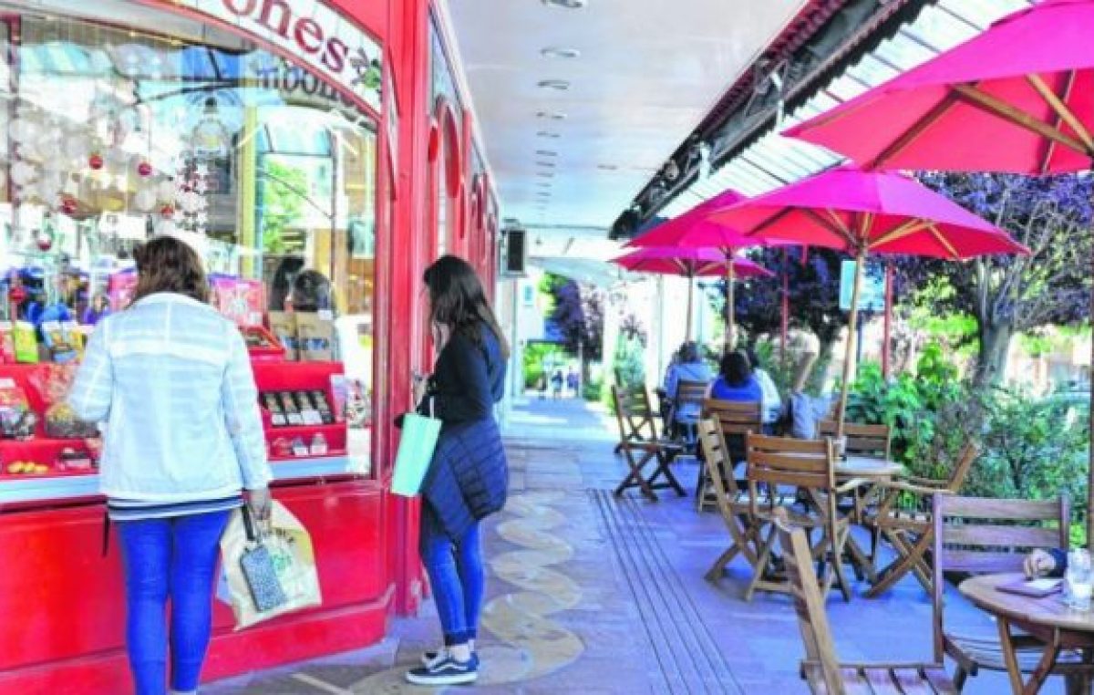 Polos opuestos en pandemia: la actividad primaria y la turística de Río Negro