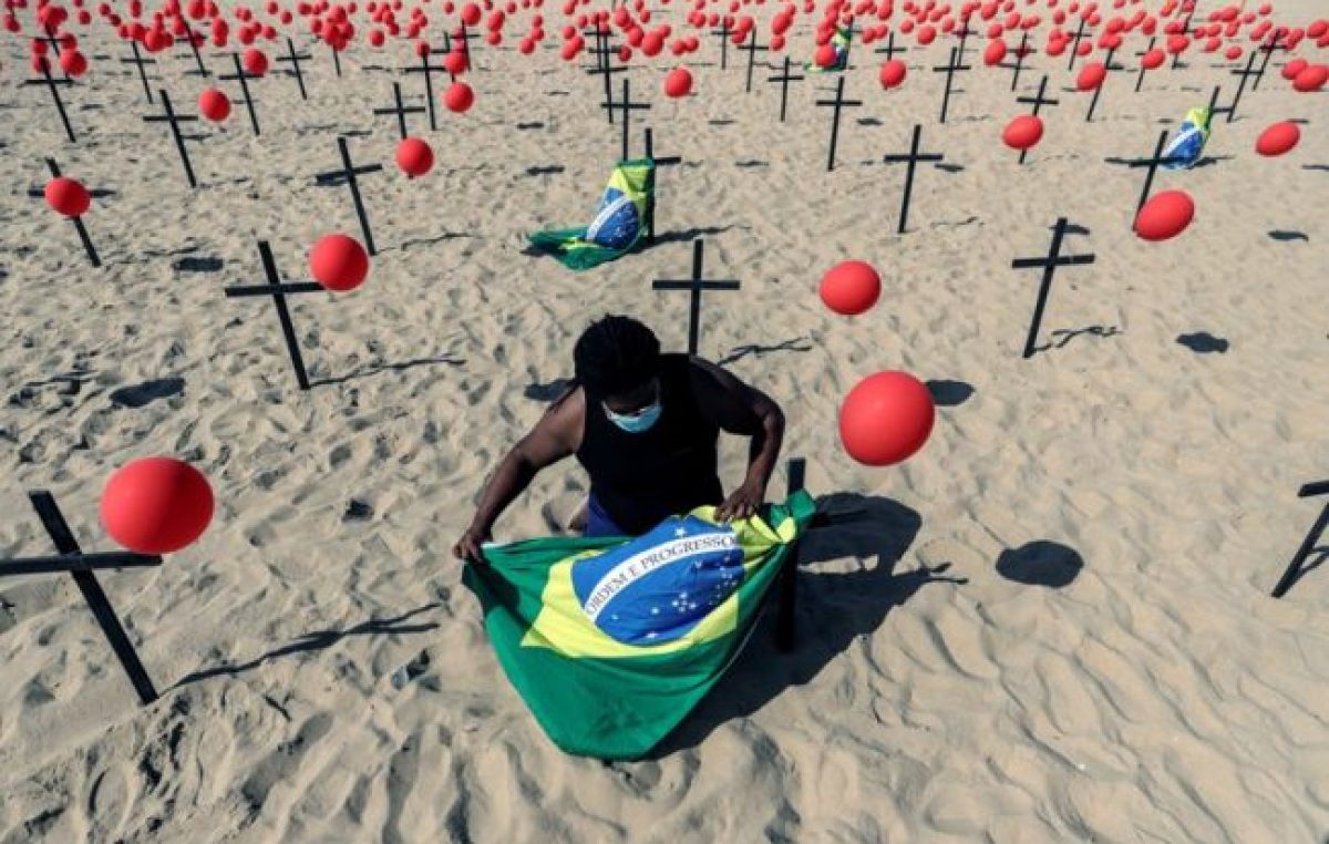 Previo a la vacunación, Brasil suspende compra de jeringas porque «los precios se dispararon»
