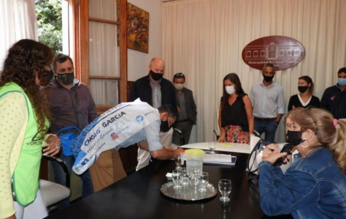 Tras un mes de conflicto, se levantó el paro de los municipales en Coronel Rosales