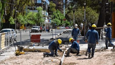 Los municipales de Neuquén no quieren un bono sino una suma al básico