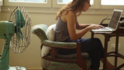 El Gobierno reglamentó la Ley de Teletrabajo: claves, detalles y cuándo comienza a regir
