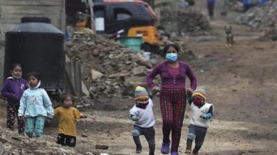 Las ganancias de los diez más ricos «podrían pagar la vacuna de todo el mundo»