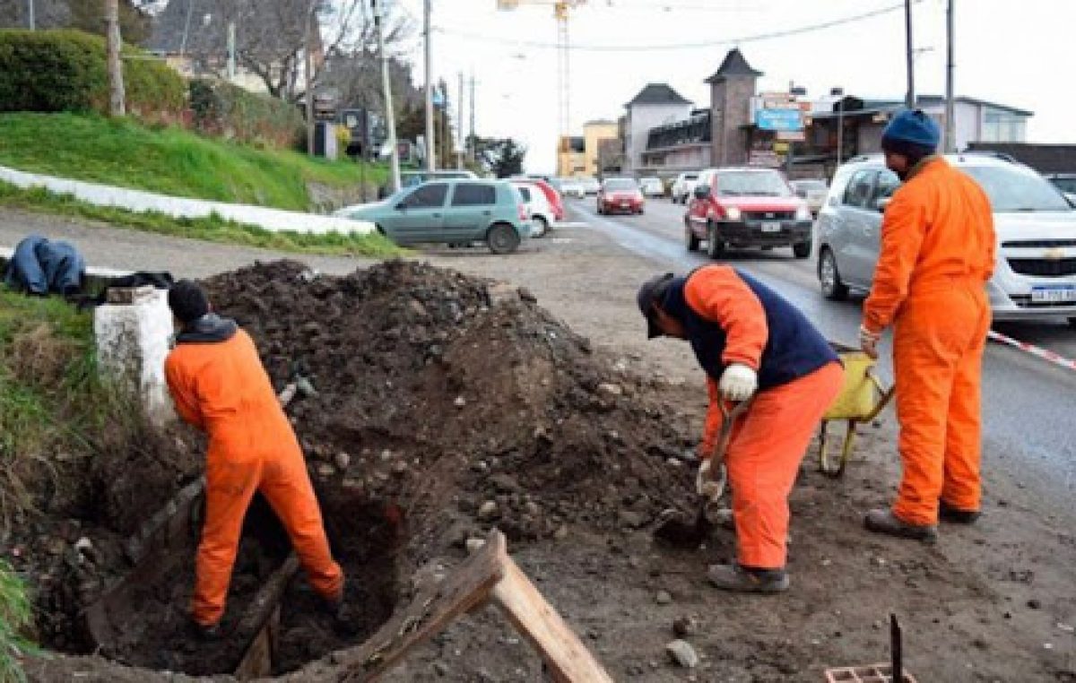 Bariloche otorgó una suma fija de 6.000 pesos a los municipales