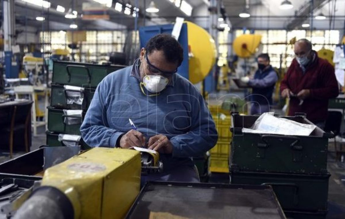 En enero la industria continuó con la recuperación iniciada en últimos meses de 2020