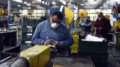 En enero la industria continuó con la recuperación iniciada en últimos meses de 2020