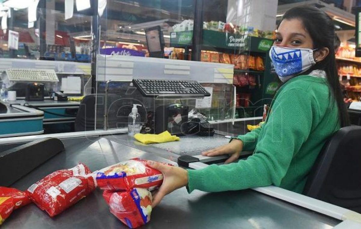 Una familia necesitó ingresos por $56.459 para no caer bajo la línea de la pobreza