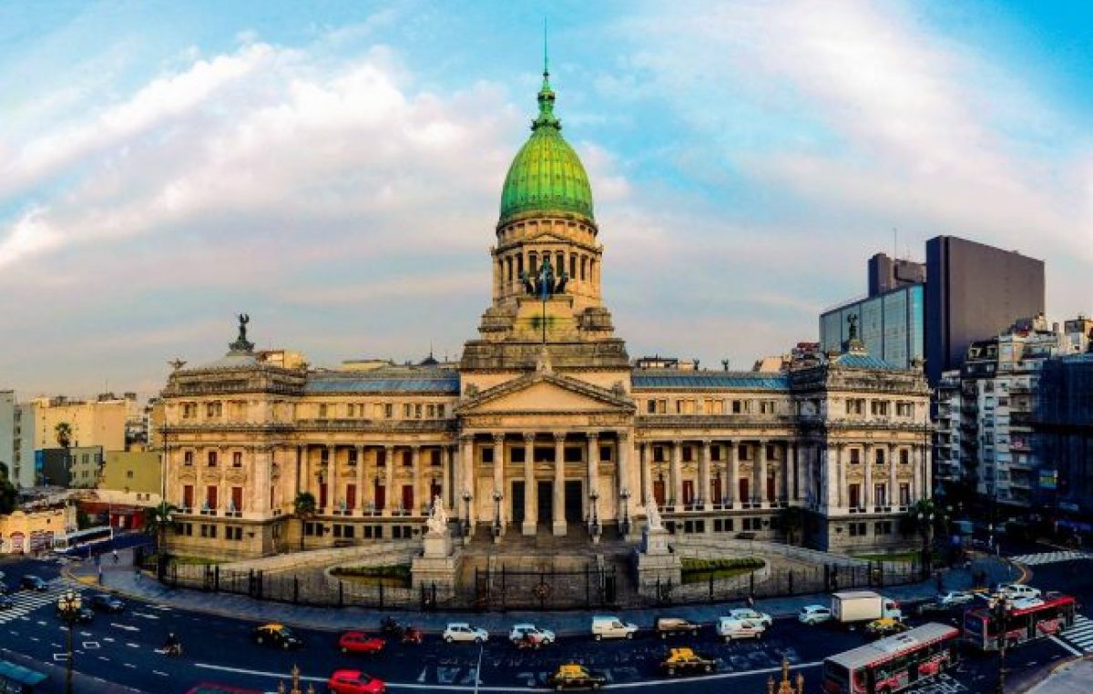 La deuda externa y los acuerdo con el FMI deberán ser autorizados por el Congreso